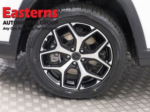 Used 2025 Jeep Compass Limited AWD/4WD image 32