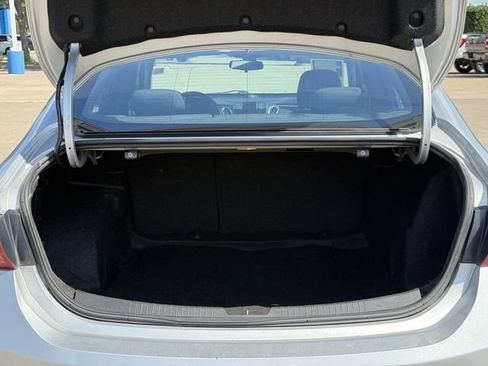 Certified 2021 Chevrolet Malibu LT FWD image 29