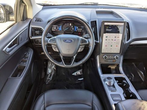 Used 2024 Ford Edge SEL image 18