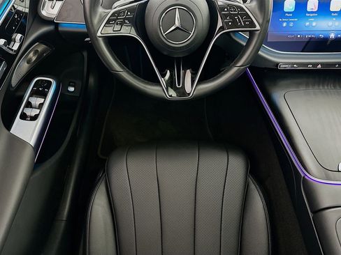 Used 2025 Mercedes-Benz E 450 4MATIC Sedan w/ Night Package image 21