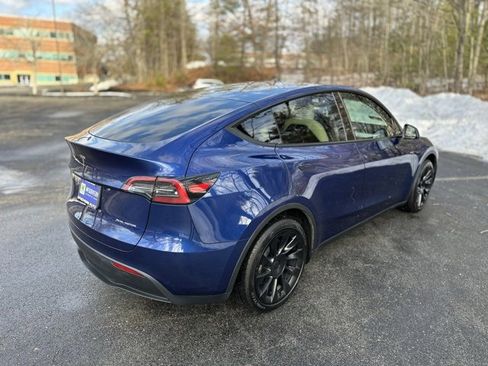 Used 2024 Tesla Model Y Long Range image 6