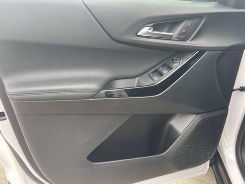 New 2026 Chevrolet Equinox LT w/ Safety and Technology Package FWD image 11