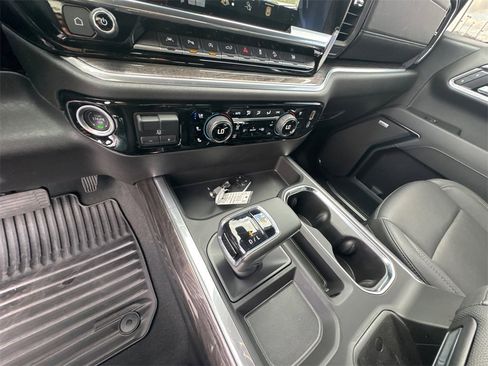 Used 2025 Chevrolet Silverado 1500 LTZ w/ Z71 Off-Road Package image 32