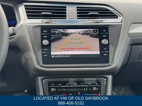 Certified 2023 Volkswagen Tiguan SE w/ Panoramic Sunroof Package AWD/4WD image 37