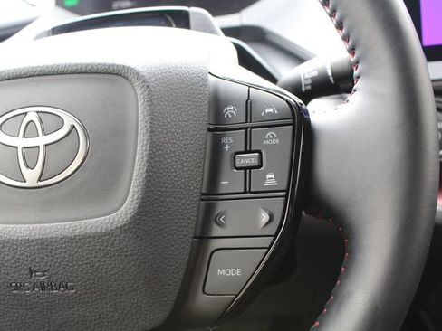 Certified 2023 Toyota Prius Prime FWD image 39