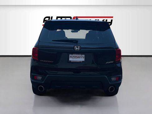 Used 2023 Honda Passport EX-L image 6