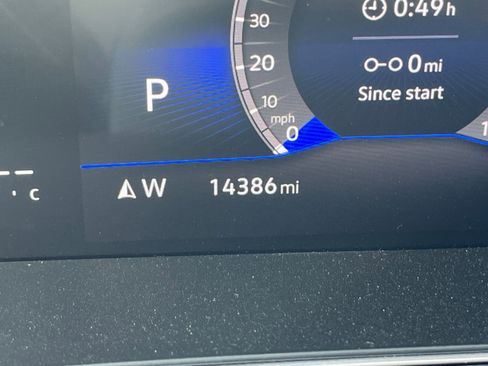 Used 2025 Volkswagen Jetta SE image 40