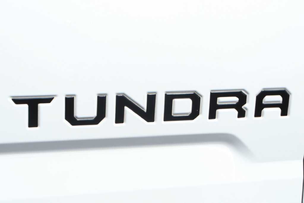 Used 2018 Toyota Tundra Limited w/ Limited Premium Package AWD/4WD image 58