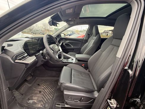 Used 2025 Audi Q5 Premium Plus w/ Premium Plus image 12