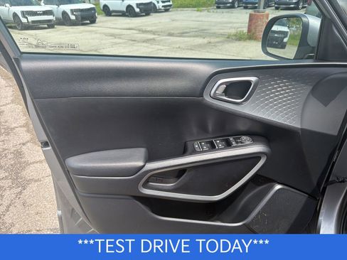 Certified 2024 Kia Soul LX w/ Option Group 015 FWD image 10