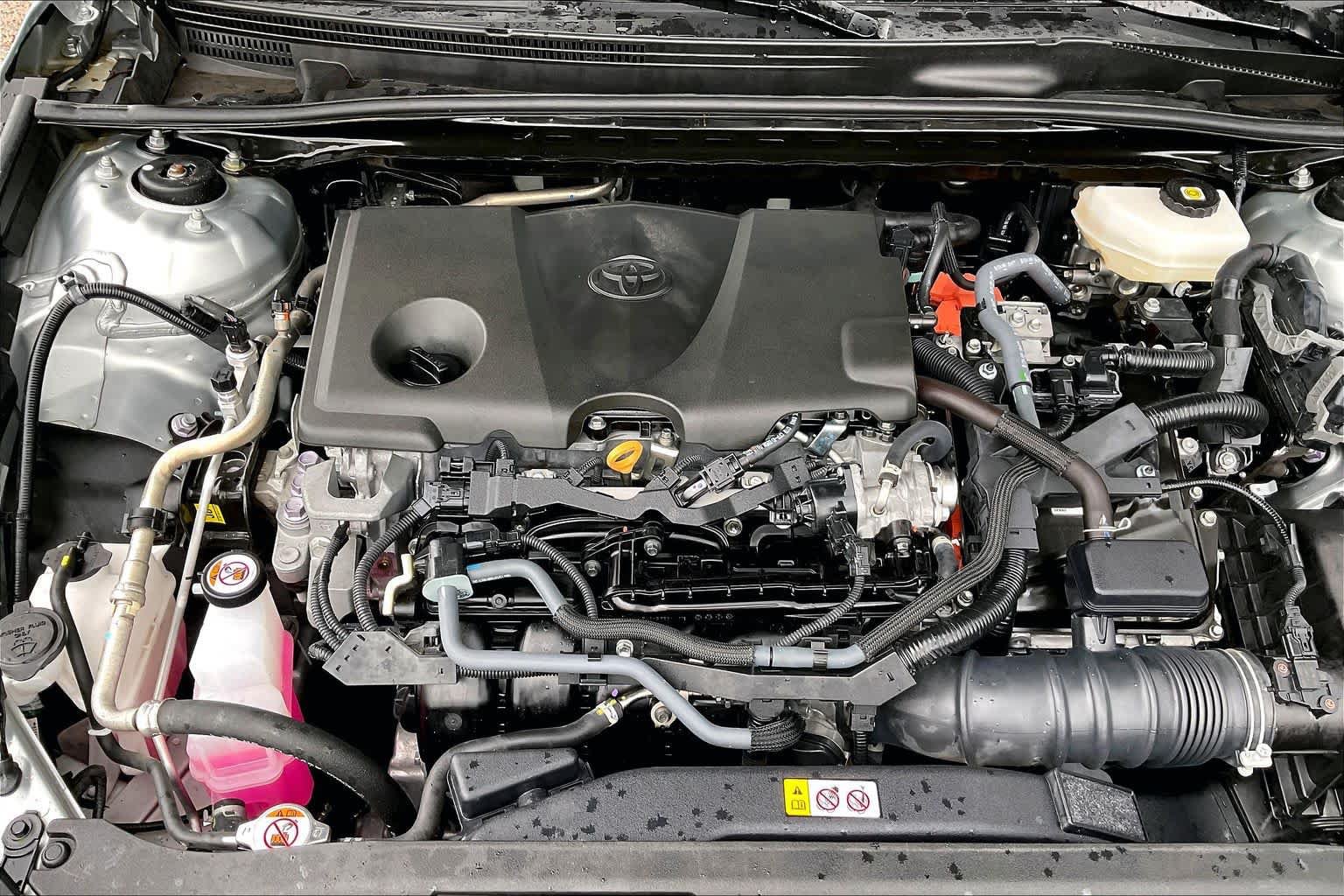 Used 2025 Toyota Camry LE FWD image 32