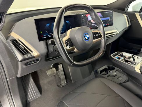Certified 2022 BMW iX xDrive50 w/ Convenience Package image 4