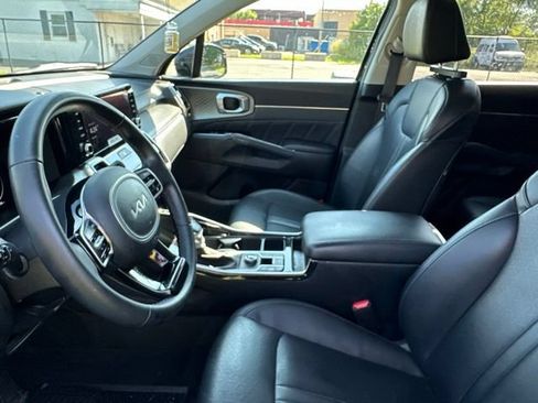 Used 2023 Kia Sorento SX FWD image 7