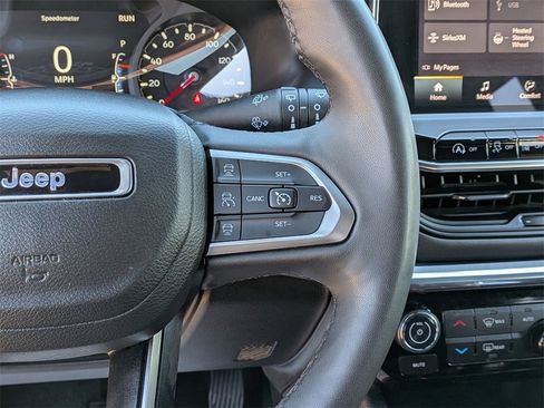 Certified 2023 Jeep Compass Limited image 19
