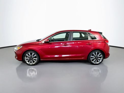 Used 2018 Hyundai Elantra GT Sport FWD image 3