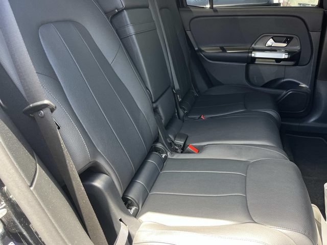 Used 2023 Mercedes-Benz GLB 250 4MATIC image 25