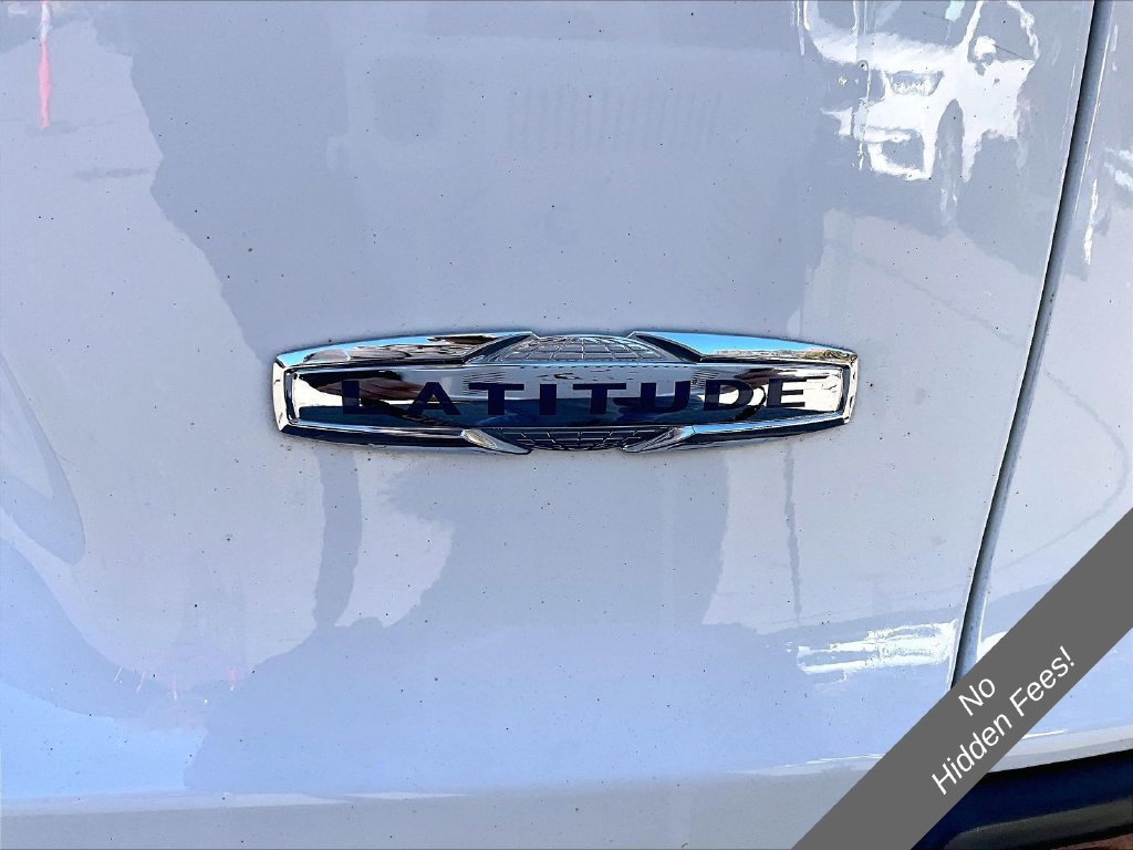 Used 2019 Jeep Cherokee Latitude Plus FWD image 7