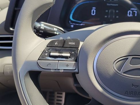 New 2026 Hyundai Elantra SEL Sport FWD image 7