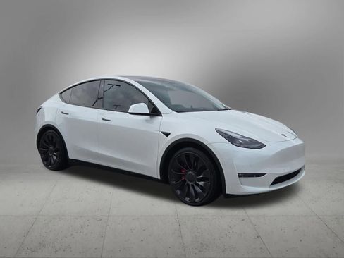Used 2022 Tesla Model Y Performance AWD/4WD image 8