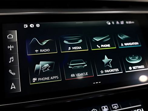 Used 2022 Audi S8 4.0T w/ S8 Executive Package image 38