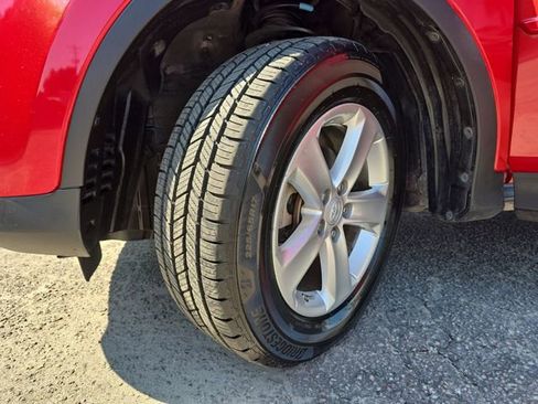 Used 2013 Toyota RAV4 XLE FWD image 37
