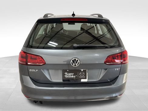 Used 2016 Volkswagen Golf Limited Edition image 7