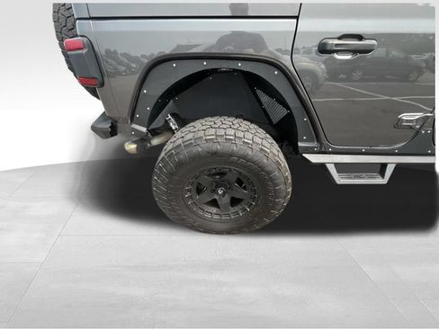 Used 2021 Jeep Wrangler Unlimited Rubicon AWD/4WD image 35