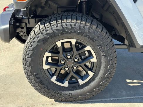 New 2026 Jeep Gladiator Rubicon image 7