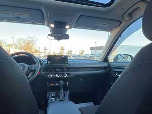 Used 2023 Honda CR-V EX image 20