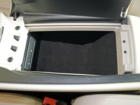 Used 2023 Mercedes-Benz E 350 4MATIC Sedan image 28