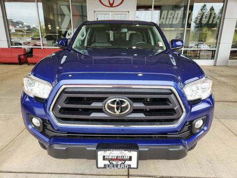 Certified 2022 Toyota Tacoma SR5 AWD/4WD image 5