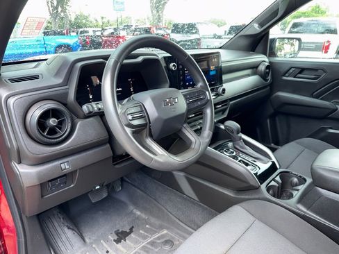 Used 2023 Chevrolet Colorado Trail Boss w/ Technology Package AWD/4WD image 18