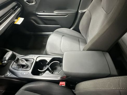 New 2026 Kia K4 FWD image 22