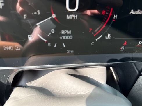 New 2026 GMC Yukon Elevation w/ Elevation Premium Package AWD/4WD image 19