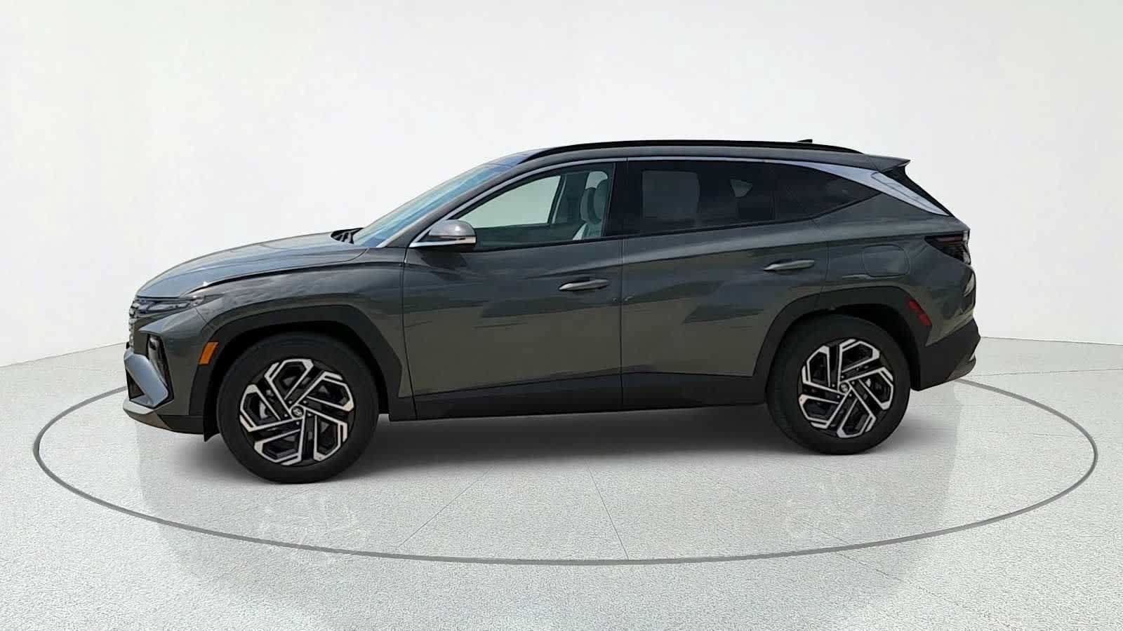 New 2026 Hyundai Tucson Limited FWD image 4
