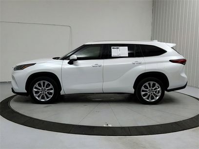 Used 2022 Toyota Highlander Limited