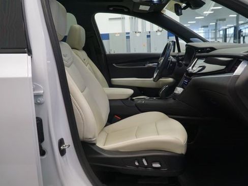 Certified 2023 Cadillac XT6 Sport w/ Technology Package AWD/4WD image 27