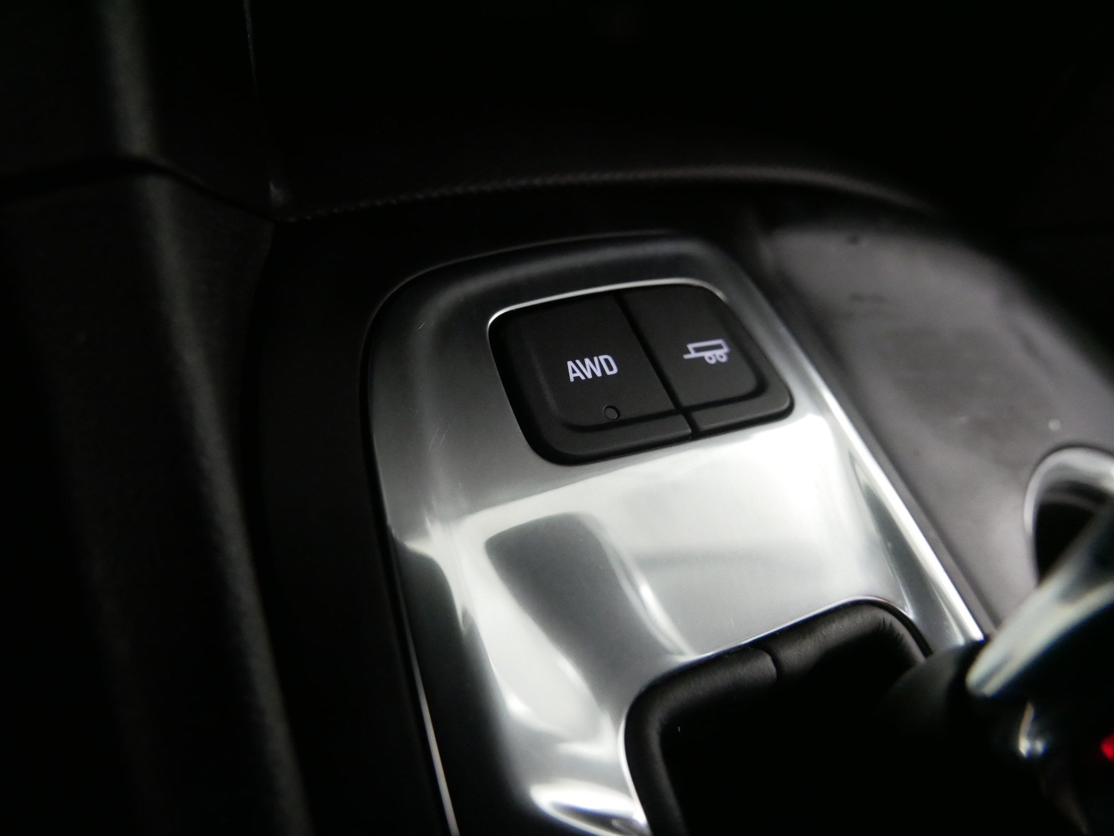 Used 2018 Chevrolet Equinox LT w/ LPO, Floor Liner Package AWD/4WD image 29