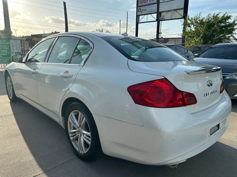 Used 2010 INFINITI G37 Journey w/ Premium Pkg RWD image 3