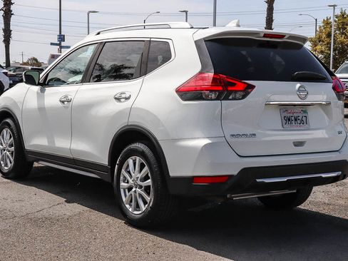 Used 2017 Nissan Rogue SV FWD image 9