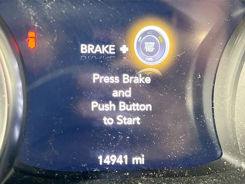 Used 2023 Jeep Wrangler Sahara image 12