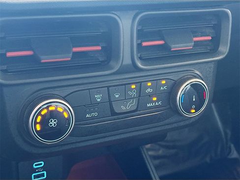 Used 2024 Ford Maverick XLT image 15