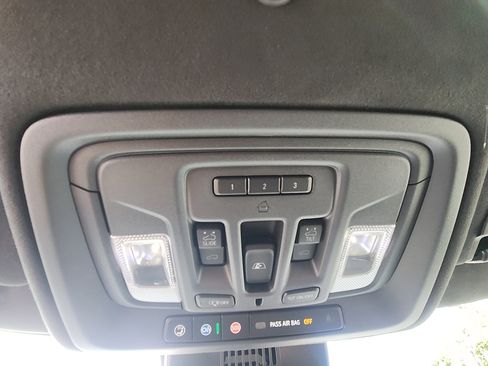 Used 2024 GMC Sierra 1500 AT4X image 26