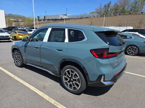 New 2026 BMW X1 xDrive28i w/ Technology Package AWD/4WD image 3