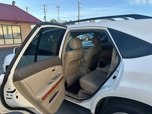 Used 2004 Lexus RX 330 image 9
