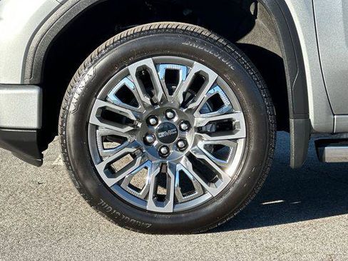 Used 2025 GMC Sierra 1500 Denali Ultimate image 26