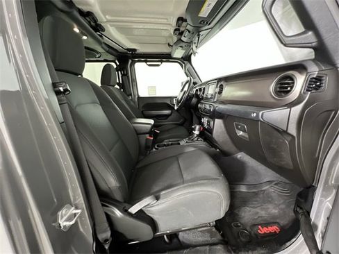 Used 2020 Jeep Gladiator Sport w/ Quick Order Package 24S image 29