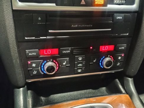 Used 2010 Audi Q7 3.6 Premium Plus image 36