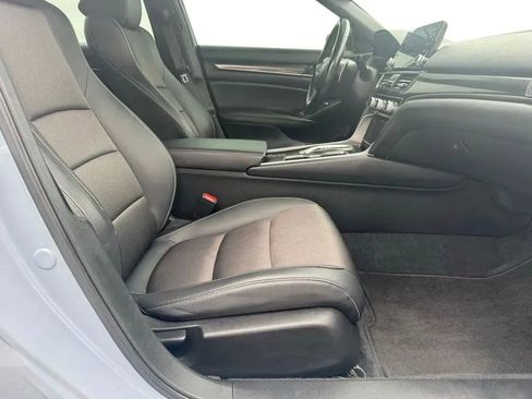 Used 2022 Honda Accord Sport image 13
