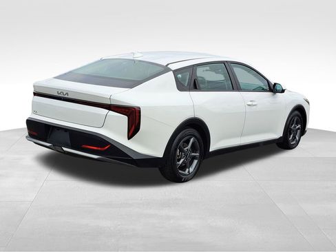 Used 2025 Kia K4 LXS FWD image 4